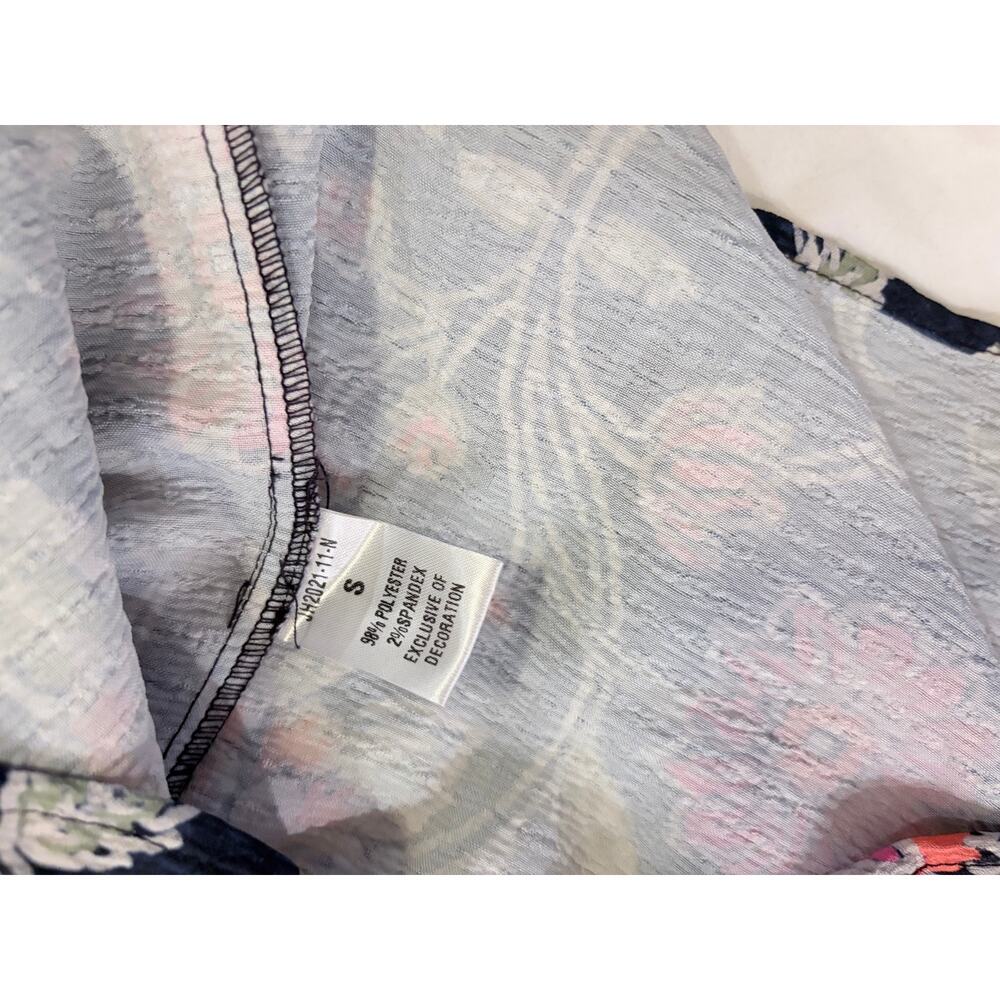 THML Navy Floral Puff Sleeve Blouse - Picture 6 of 7